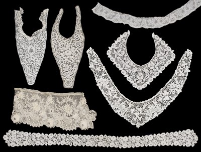 Lot 550 - Lace. A collection of handmade lace, 19th-20th century