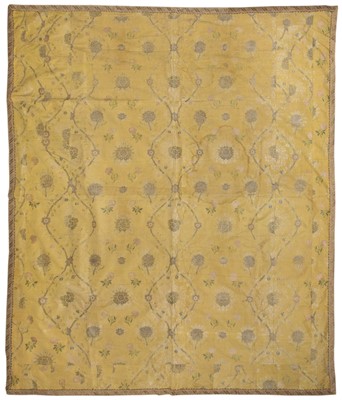 Lot 516 - Brocade Panel. A large gold brocade panel, French, 18th century